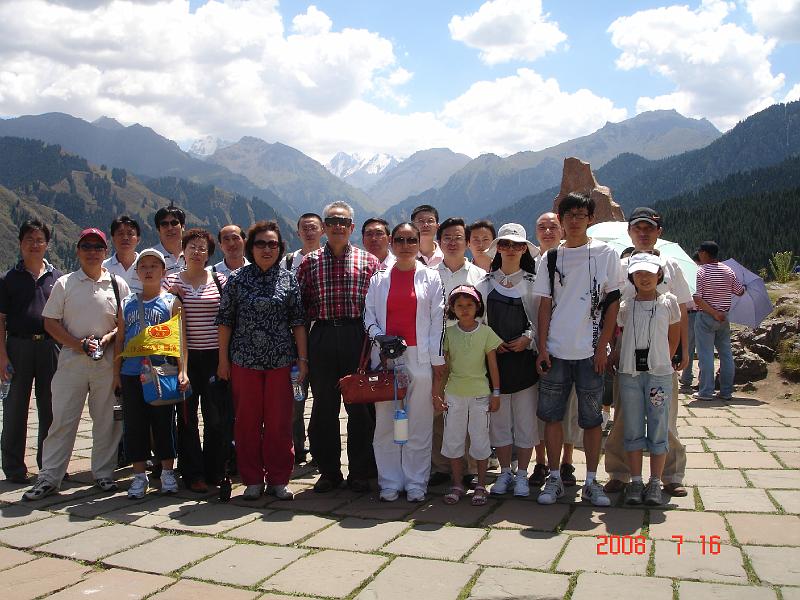 2008 (103).JPG - July 13-22, 2008  中國農科院飼料所參訪後新疆行(中國大陸，新疆) 天山天池 [Visit Feed Research Institute, The Chinese Academy of Agricultural Sciences, Xinjiang, China]-23